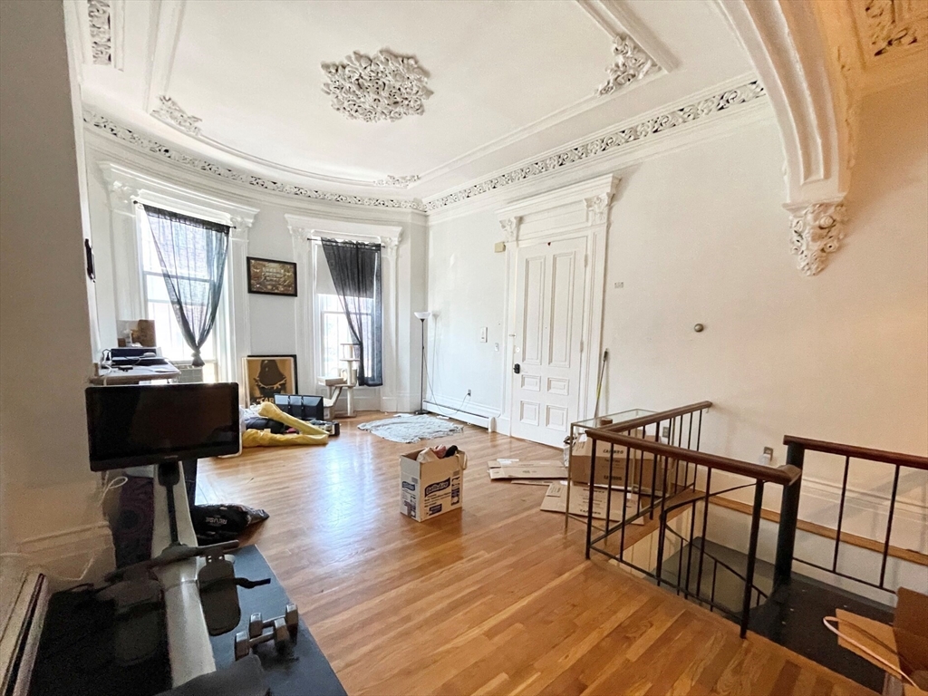 670 Massachussetts 1