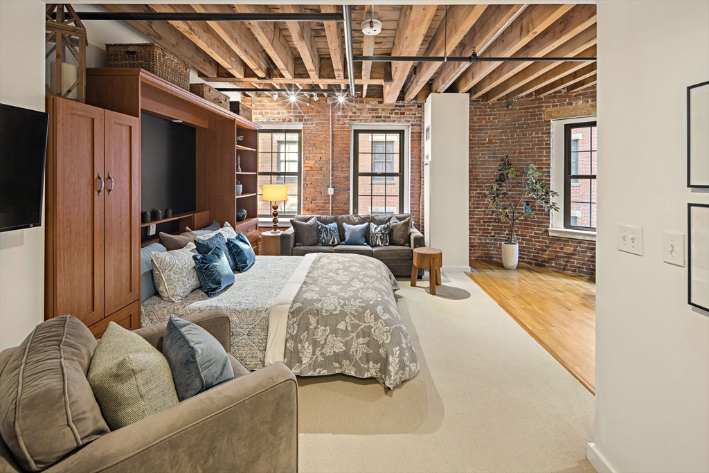 99-105 Broad 4F