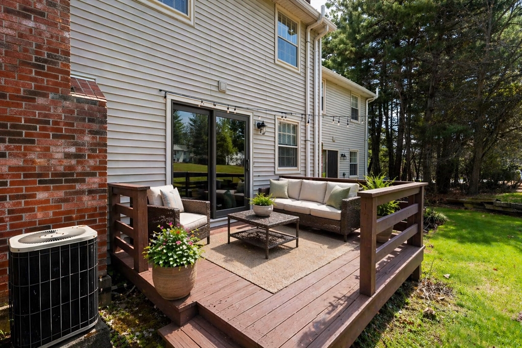 32 Pinebrook Ln 32
