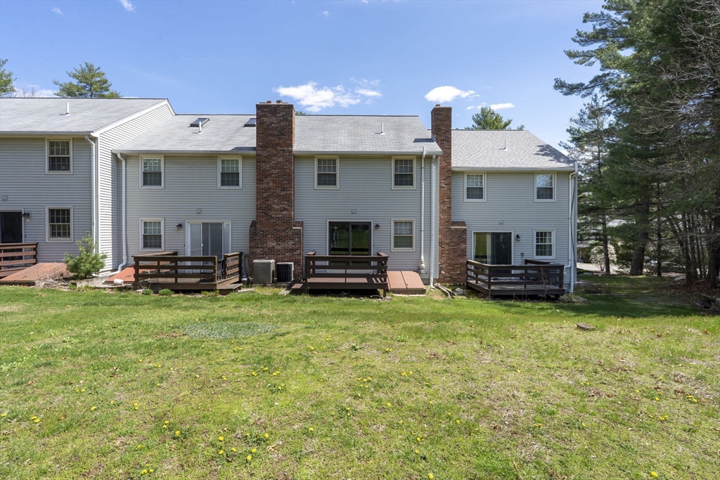 32 Pinebrook Ln 32