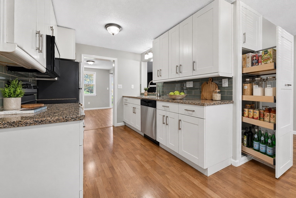 32 Pinebrook Ln 32