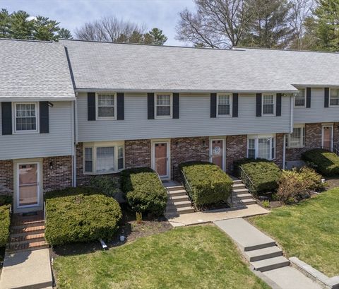 32 Pinebrook Ln 32 Easton MA 02375