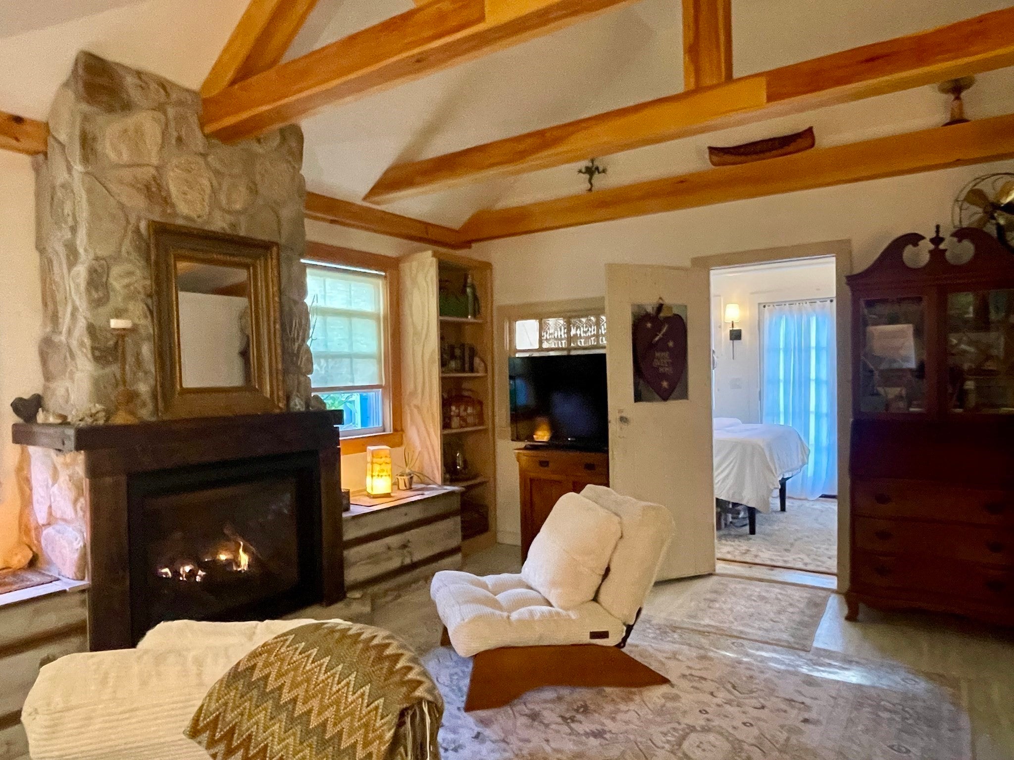5 Lakeshore Dr, Wales, MA Photo #12