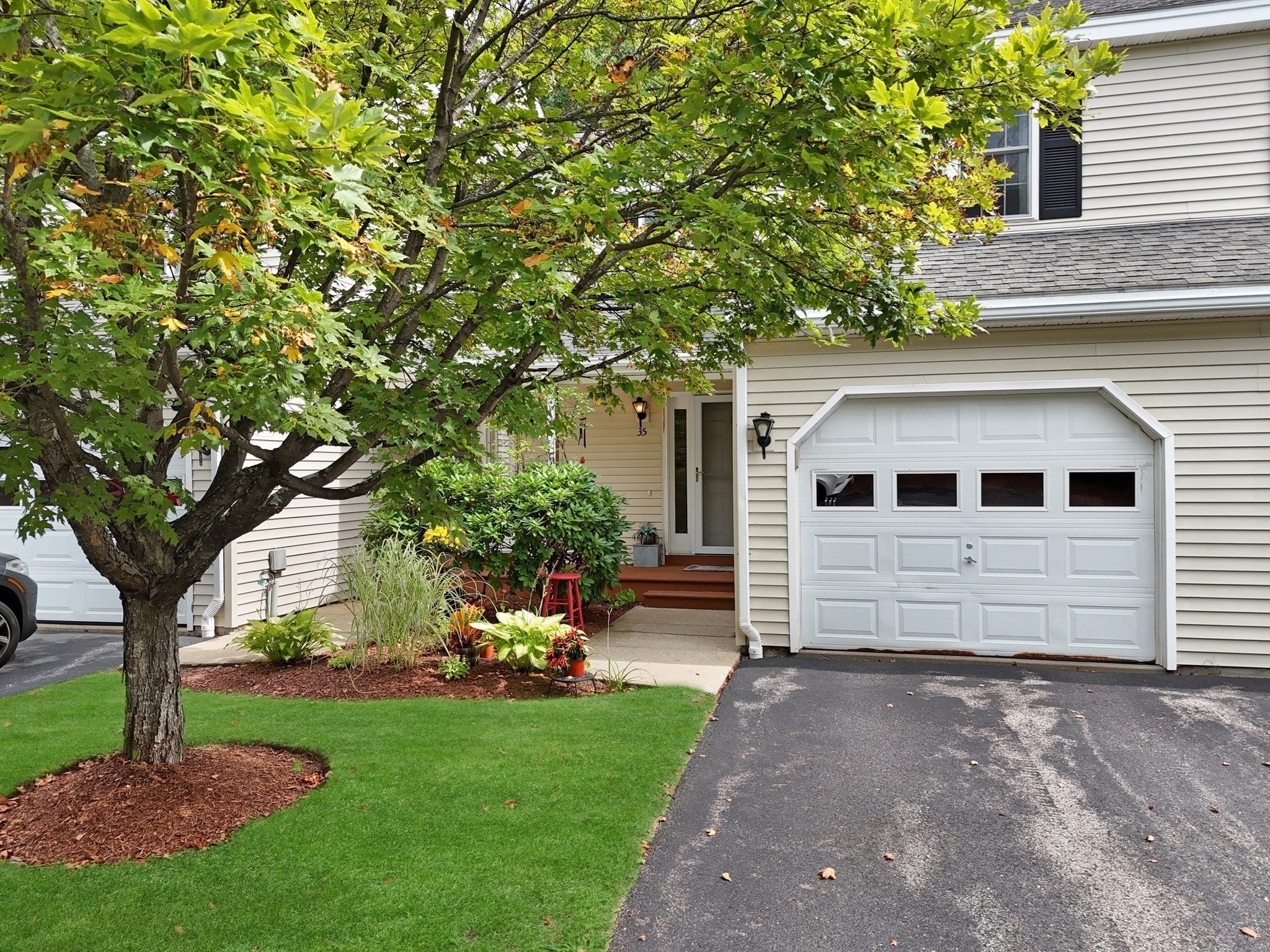 35 Belgian Ln #35, Leominster, MA Photo #3