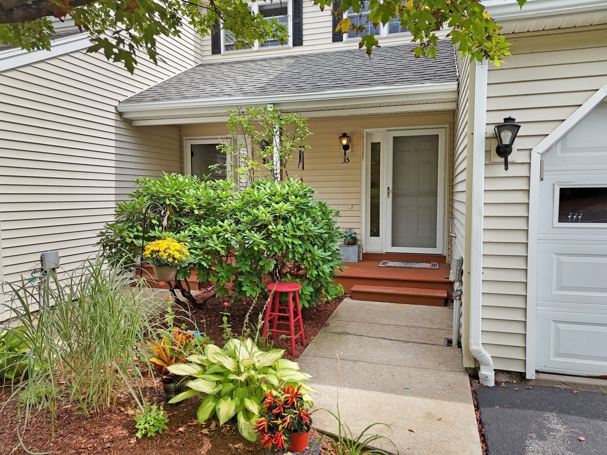 35 Belgian Ln #35, Leominster, MA Photo #1