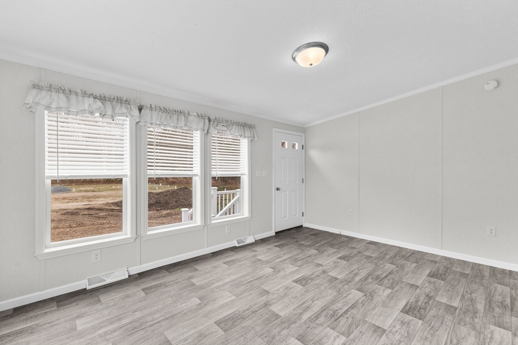 1540 Broadway 28