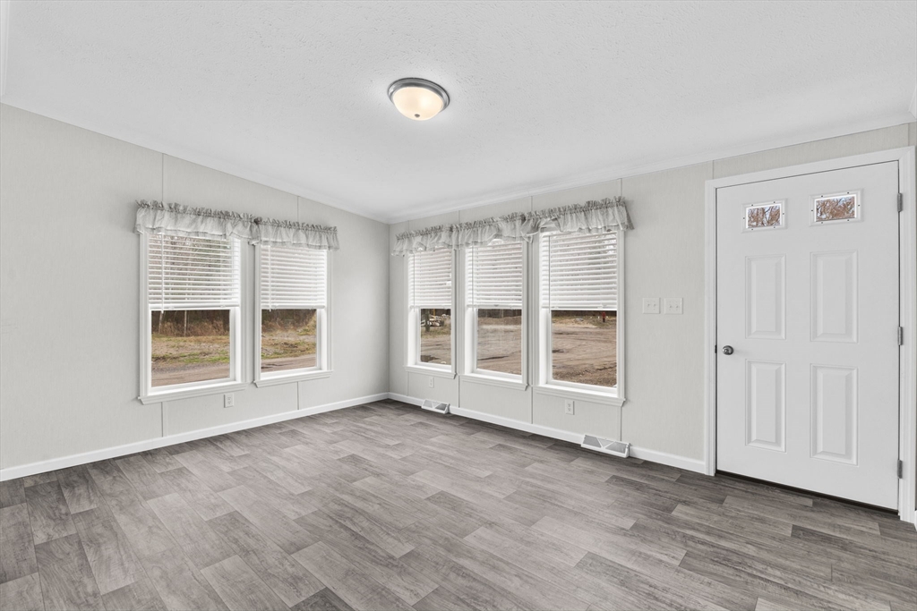 1540 Broadway 28