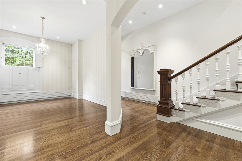 122 Marlborough Street