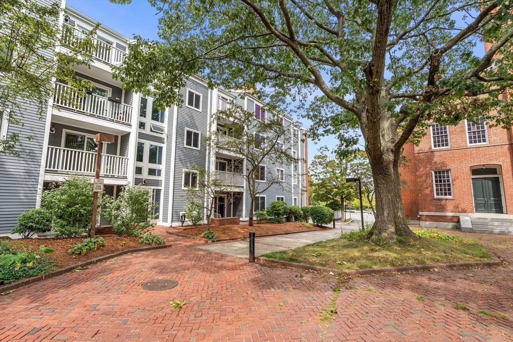 1 Washington Street 403