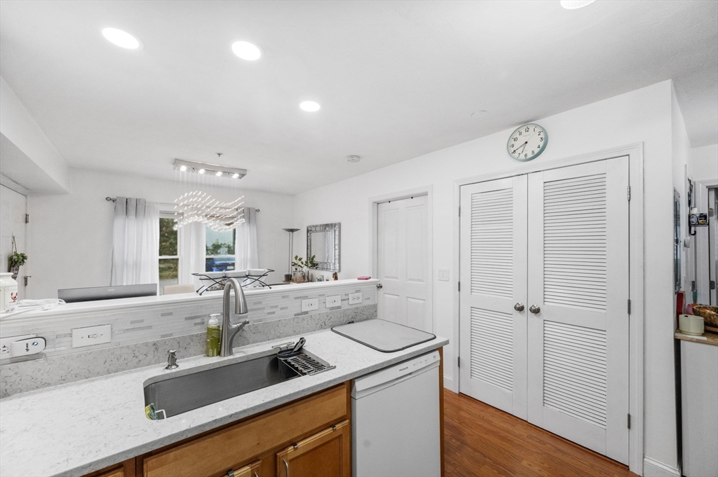 315 Cambridge St 102B