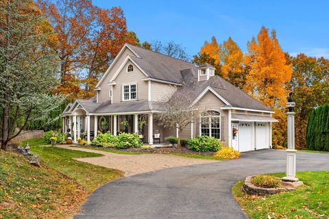 4 Laughing Water Way Merrimac MA 01860