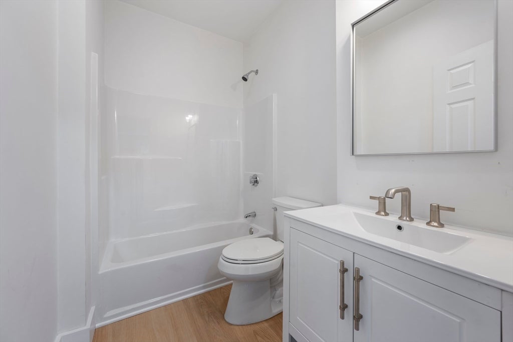 566 Shirley St #4, Winthrop, MA, 566 Shirley St #4, Winthrop, MA Photo #13