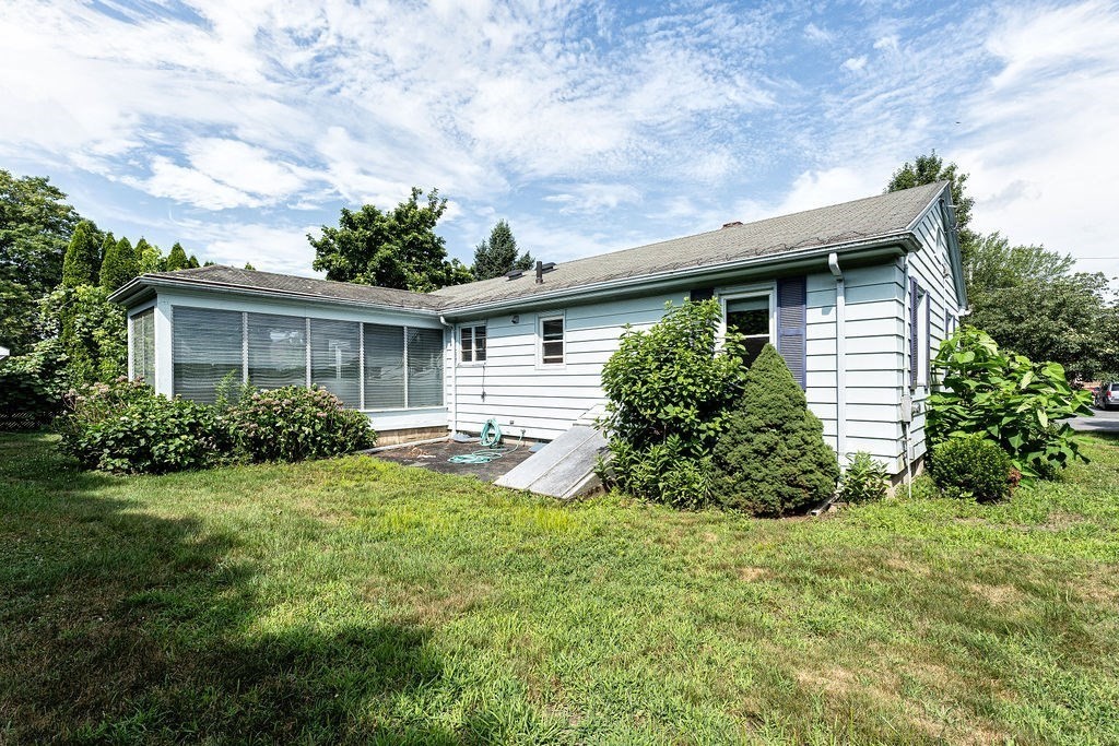 12 Strathmore Road