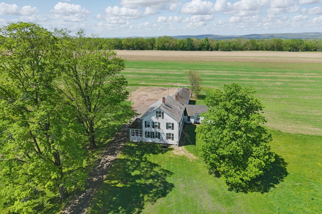 394 River Dr