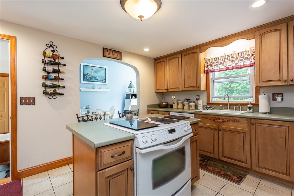 804 Lees River Ave