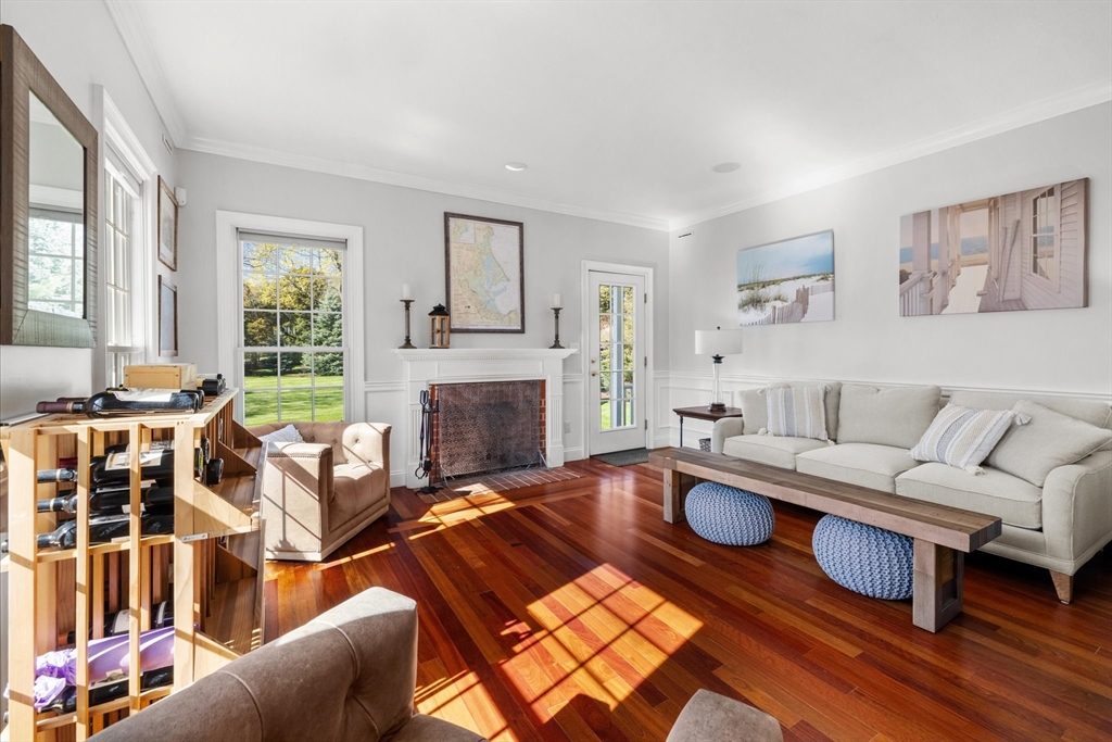 735 Bay Road