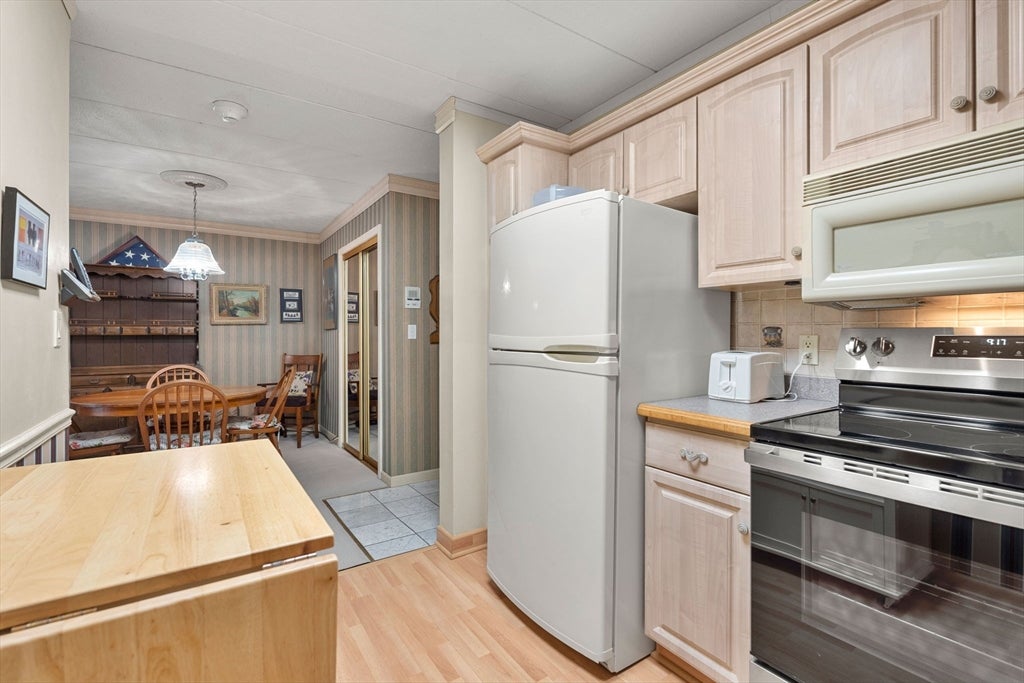 137 Franklin ST #203, Stoneham, MA, 137 Franklin ST #203, Stoneham, MA Photo #8