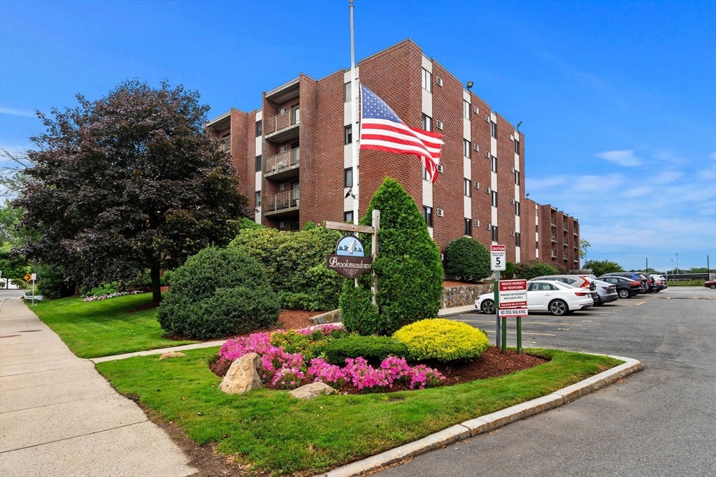 Photo of 137 Franklin ST, Stoneham, MA
