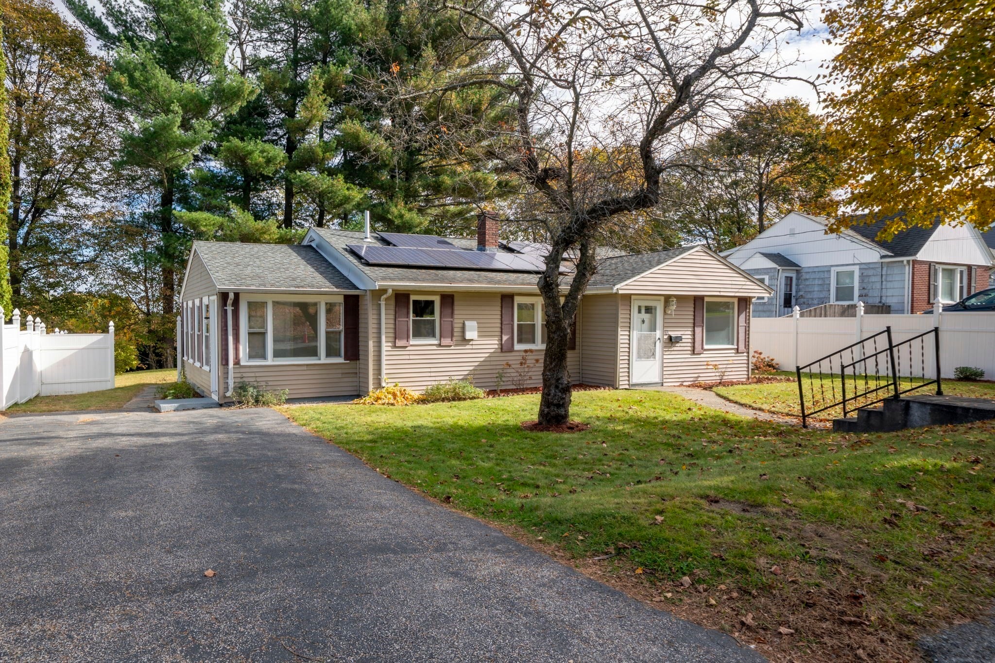 143 Uncatena Ave, Worcester, MA, 143 Uncatena Ave, Worcester, MA Photo #2