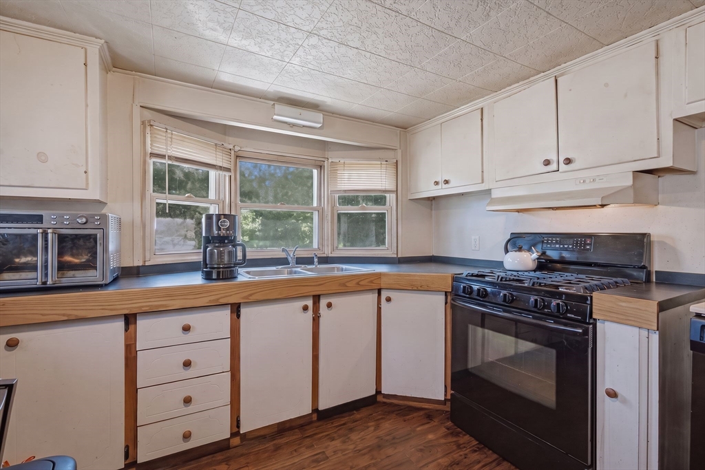 124 Mayflower Avenue