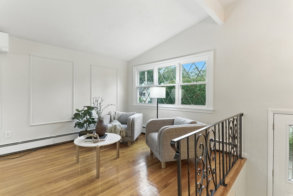 96 Hartwell Rd