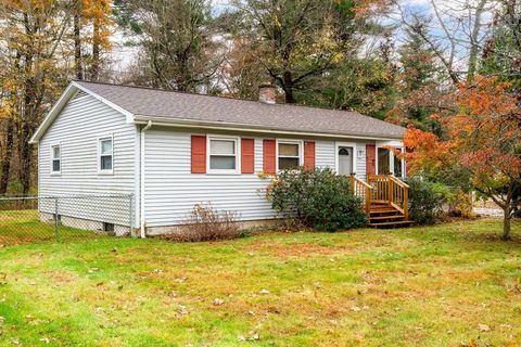 331 Grand Valley Rd Springfield MA 01128