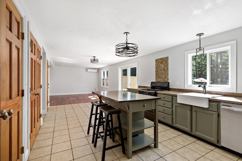 10 Brenrae Dr, Middleboro, MA, 10 Brenrae Dr, Middleboro, MA Photo #11