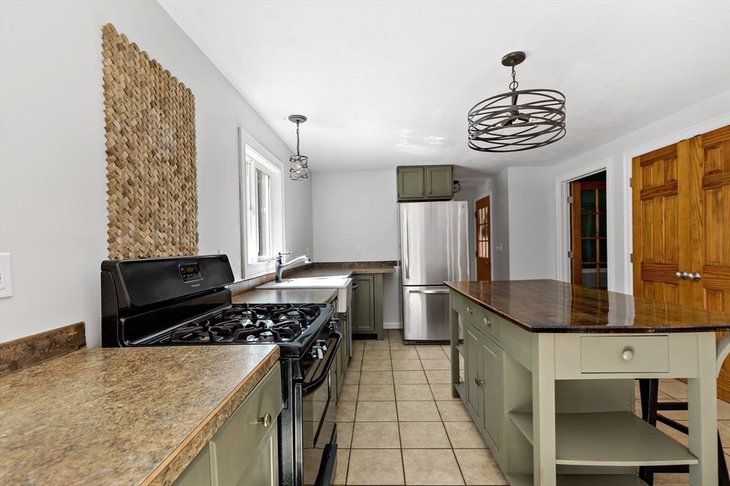 10 Brenrae Dr, Middleboro, MA, 10 Brenrae Dr, Middleboro, MA Photo #12