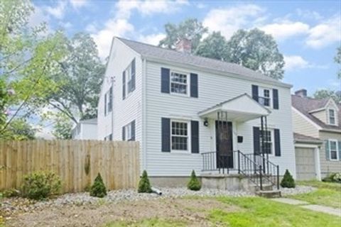 509 Plumtree Rd Springfield MA 01119