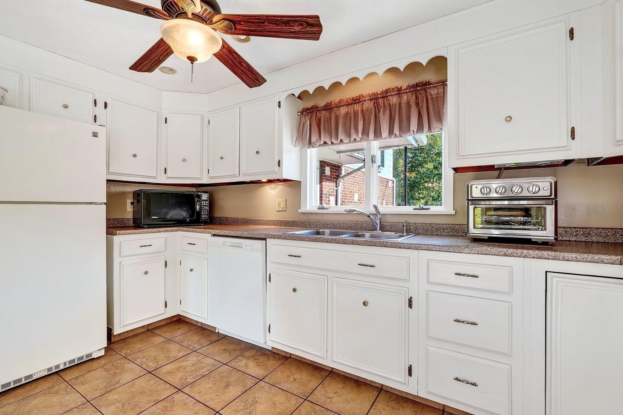 39 Buckman St, Woburn, MA Photo #12