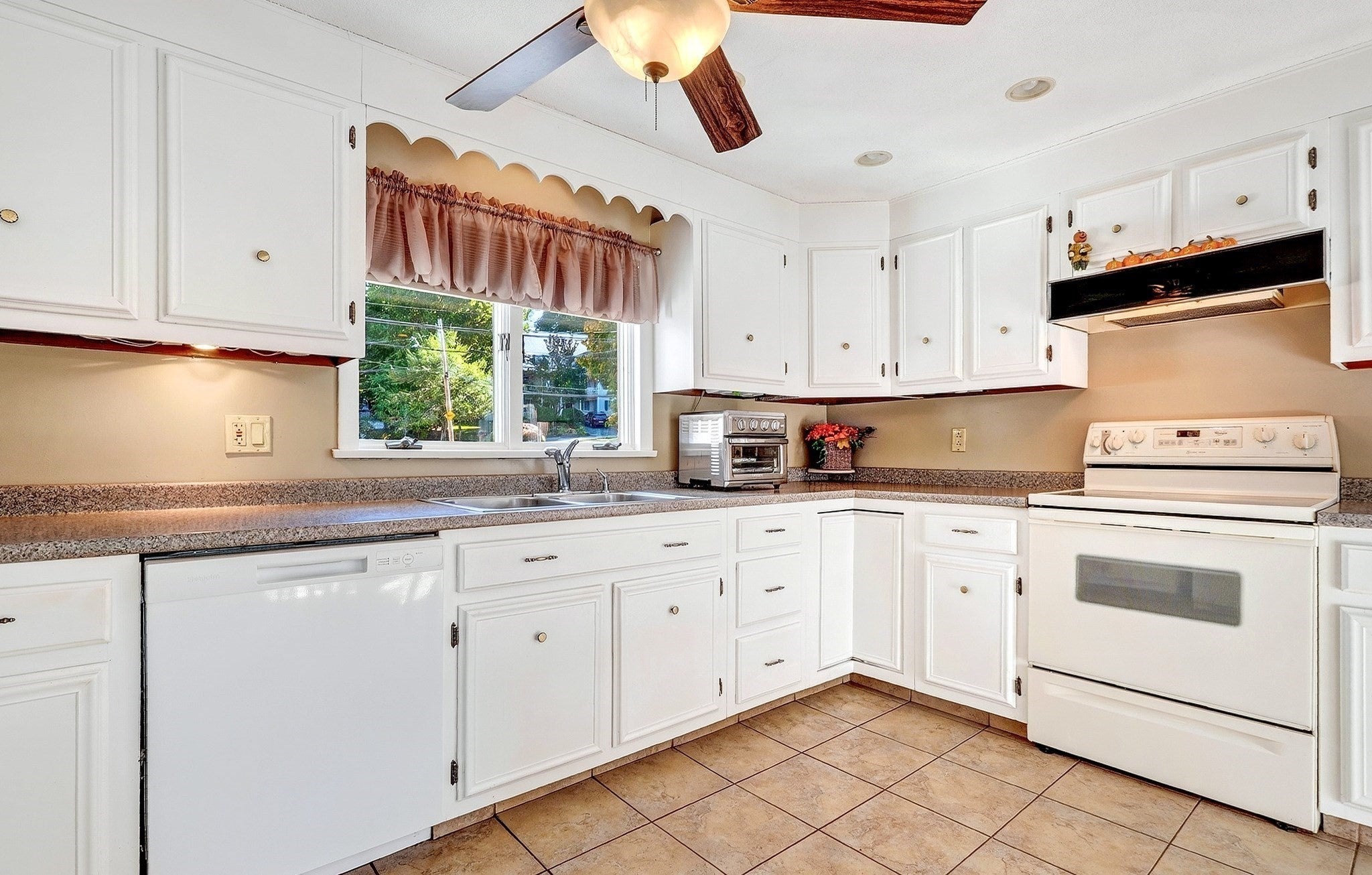 39 Buckman St, Woburn, MA Photo #11