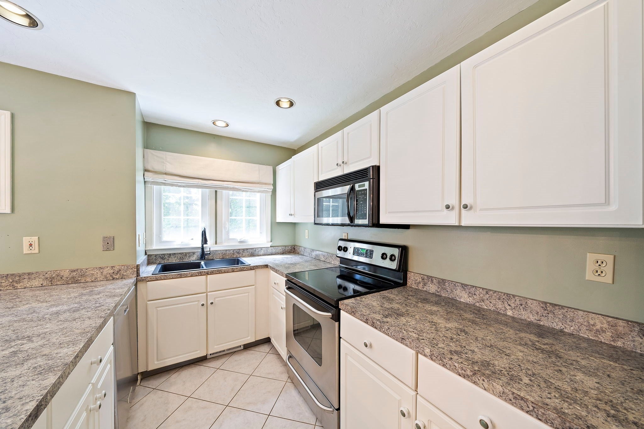 501 Auburn St 402