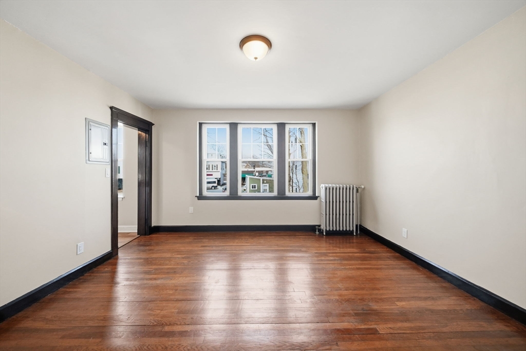 41 Richardson Ave 17