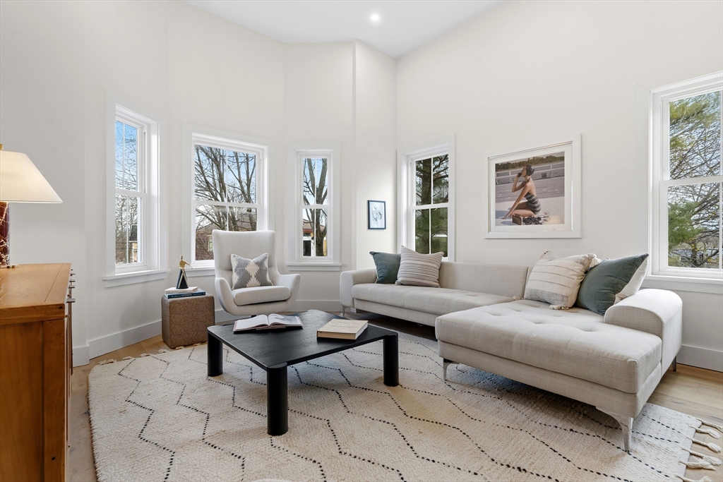79R Sheridan Street 3