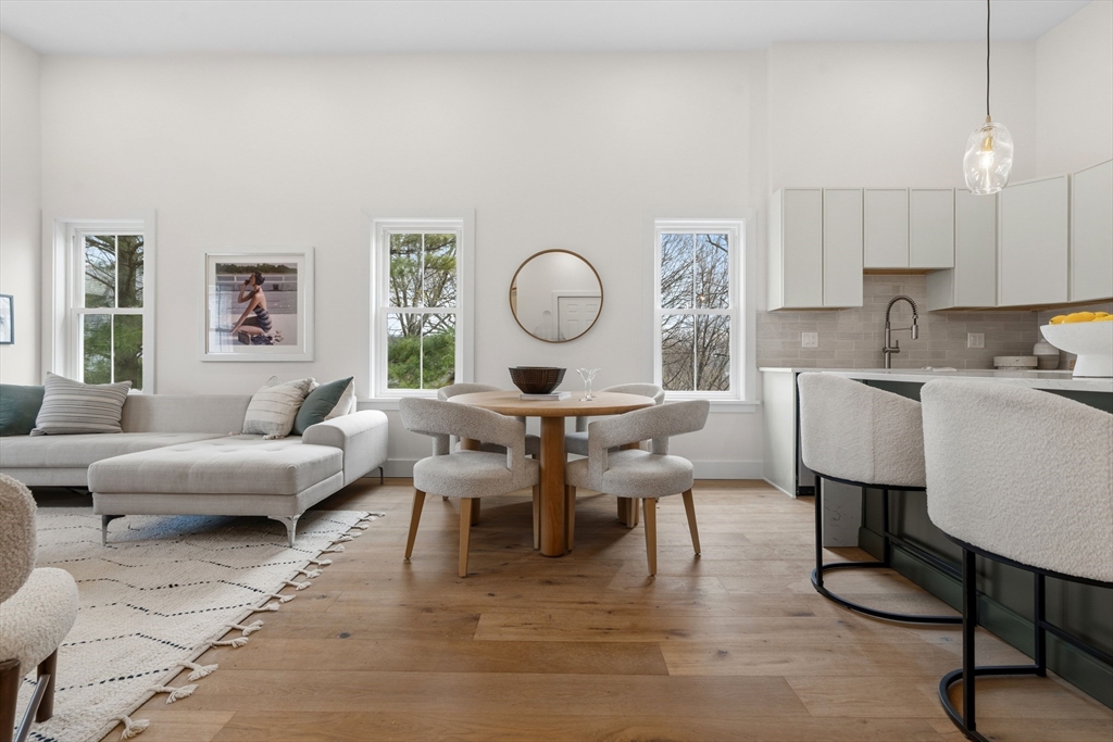 79R Sheridan Street 3