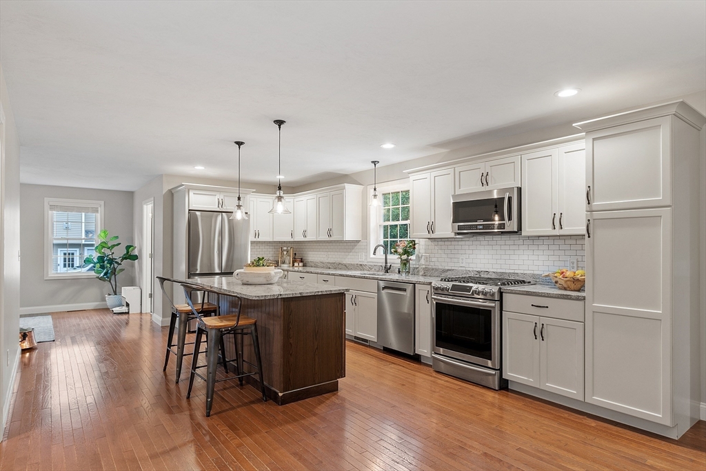 15 Corrine Dr