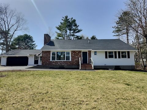 Photo of 101 Highfields Rd, Abington, MA 02351 (MLS # 73500687)