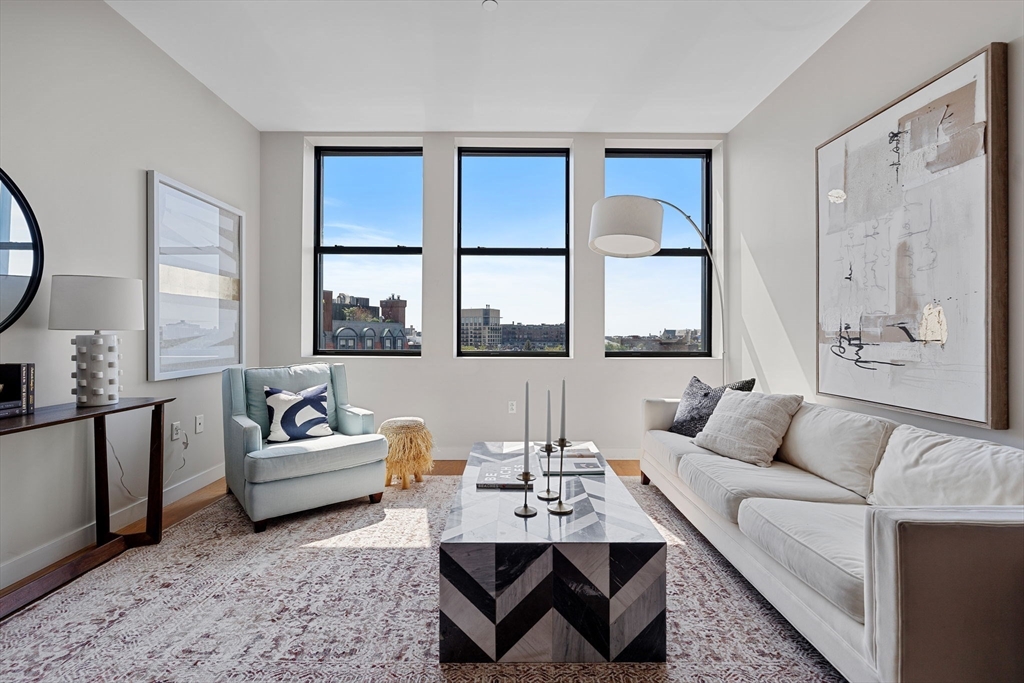 285 Columbus Ave 606