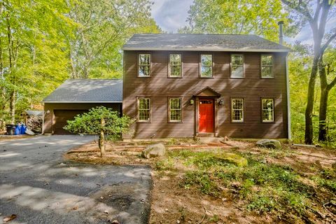 217 Inverness Ln Longmeadow MA 01106