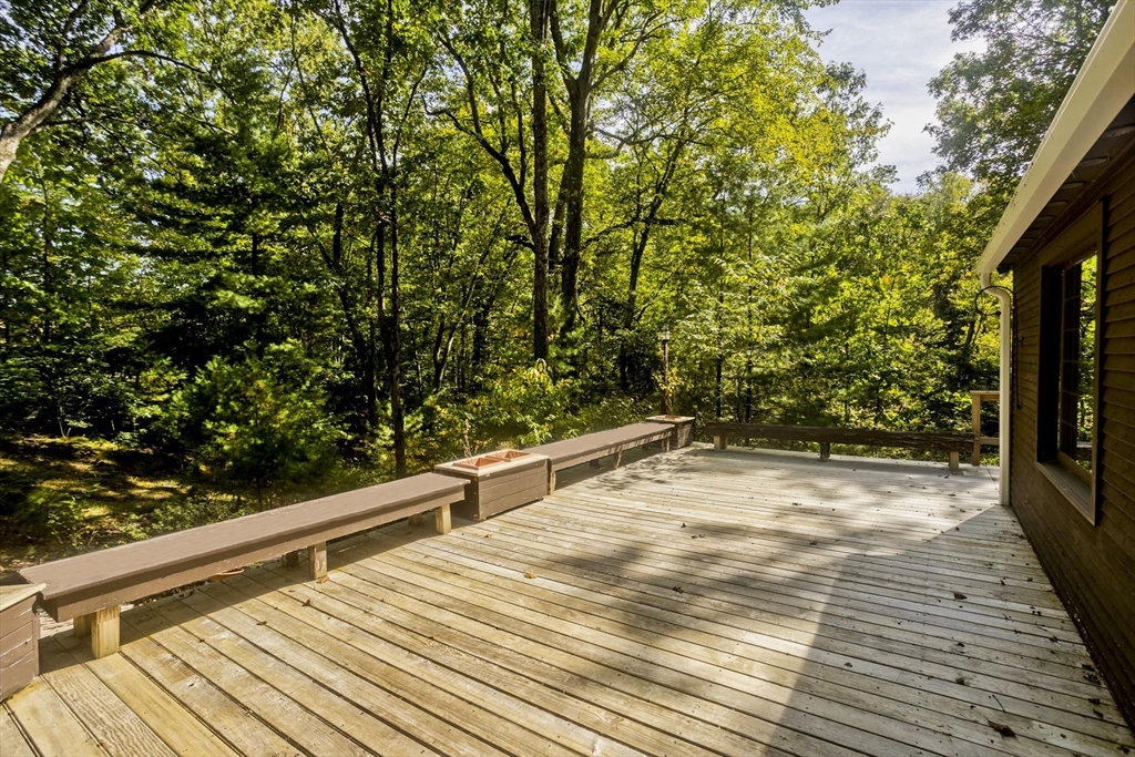 217 Inverness Ln