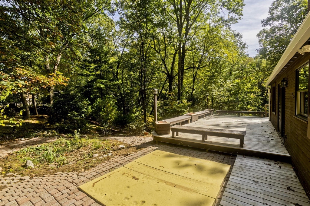 217 Inverness Ln