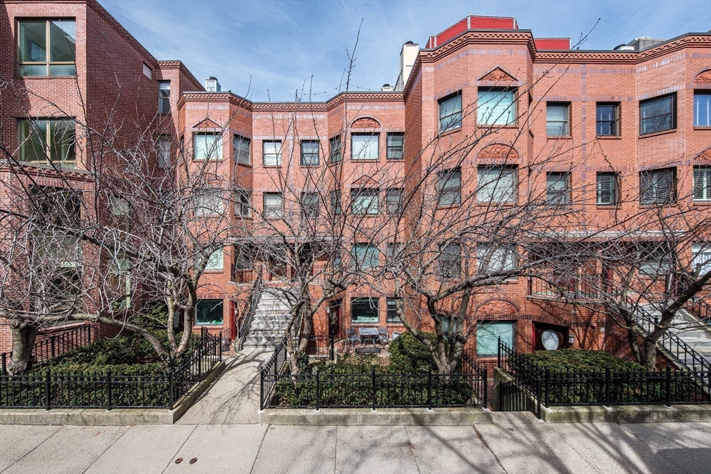 39 Symphony Rd C