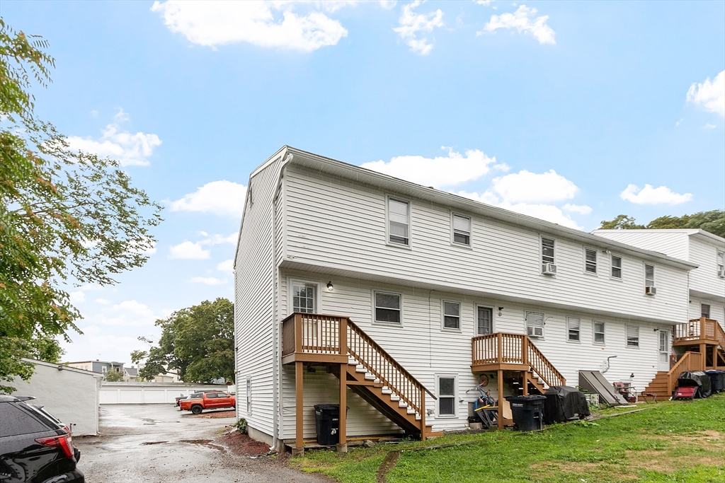 21 Crescent Street D