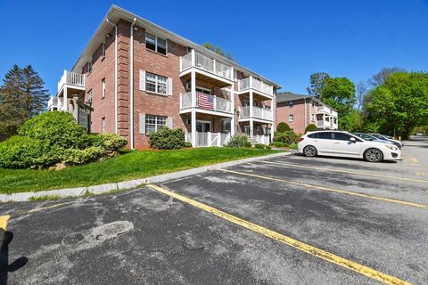 5 Kenmar Dr 18 Billerica MA 01821