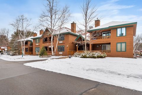 Photo of 10 Lakeside W Dr #53, Woodstock, NH 03262 (MLS # 73492673)