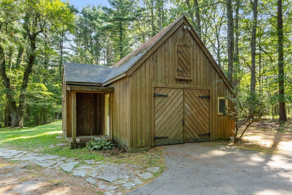 82 Maynard Rd
