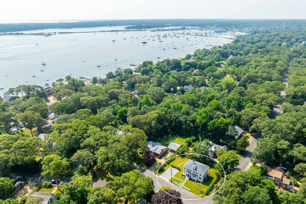 5 Pinetree Lane, Tisbury, MA Photo #19