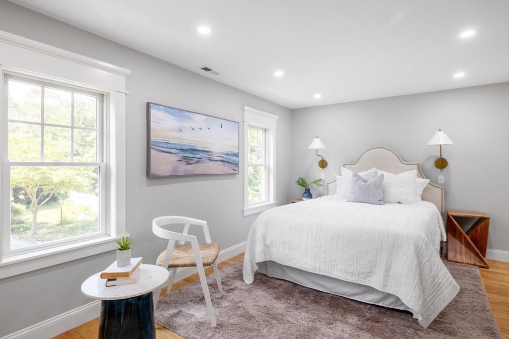 5 Pinetree Lane, Tisbury, MA Photo #12