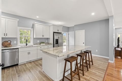 517 Primrose St Haverhill MA 01830
