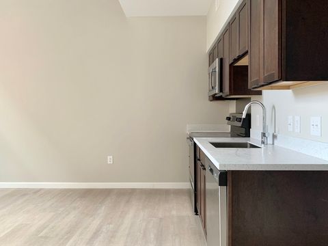 Photo of 6 Chatham Street #103, Worcester, MA 01609 (MLS # 73461358)